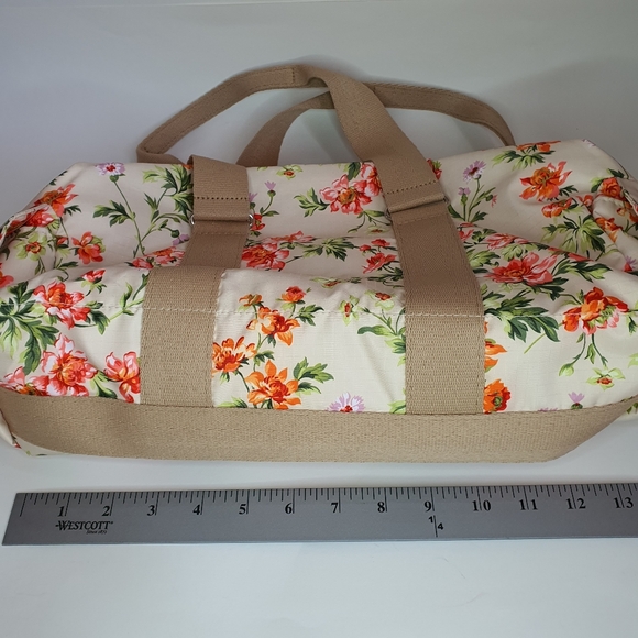 LeSportsac Hobo/ Shoulder Bag - Like New - Picture 10 of 11